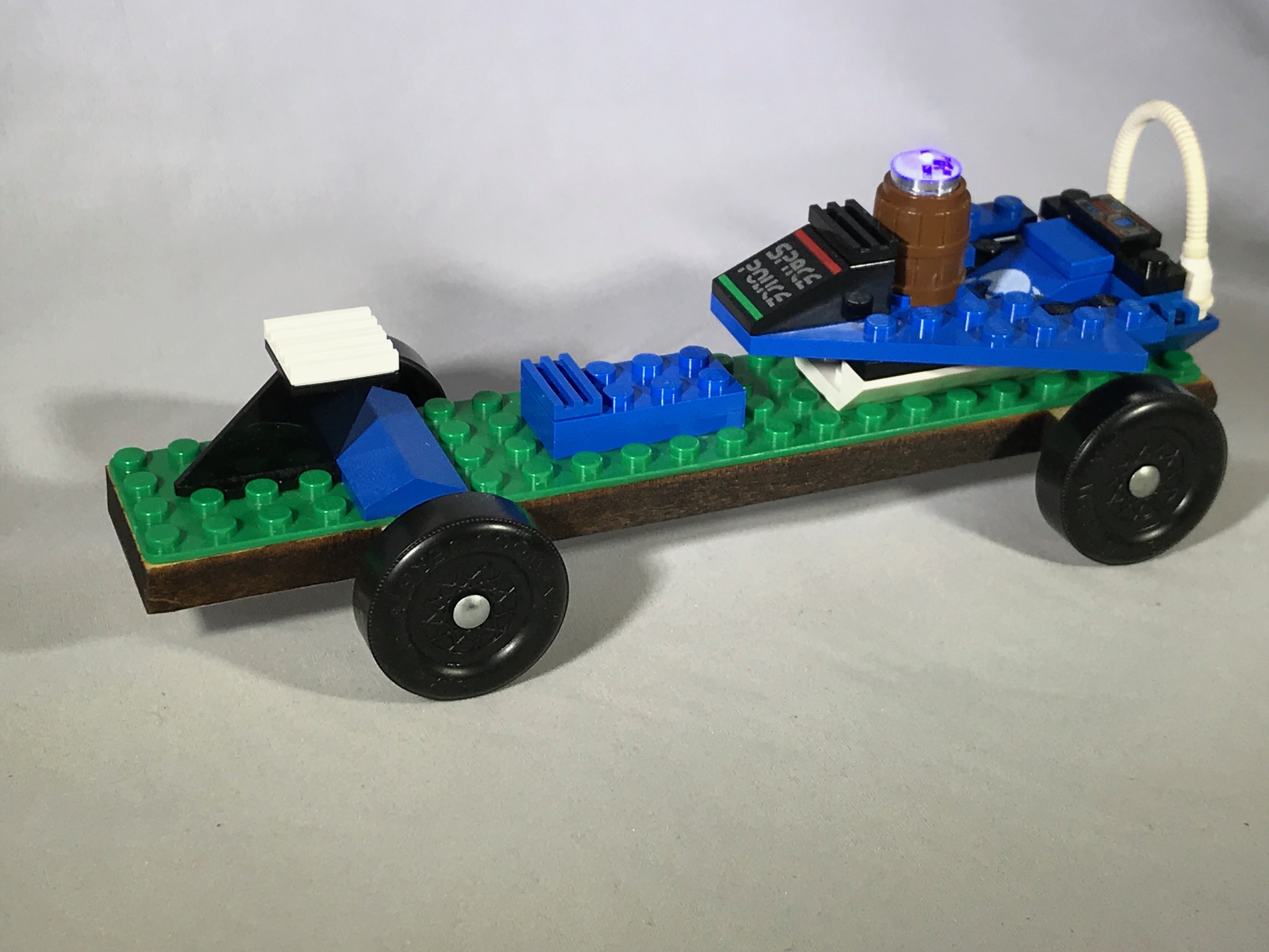 Lego derby car online