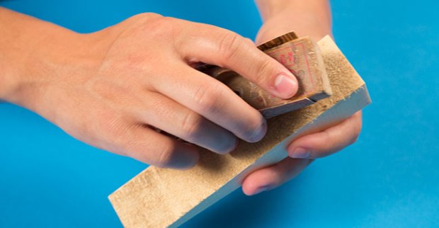 How to Paint a Pinewood Derby Car to Give It a Smooth, Glossy