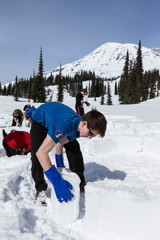 Building Igloos