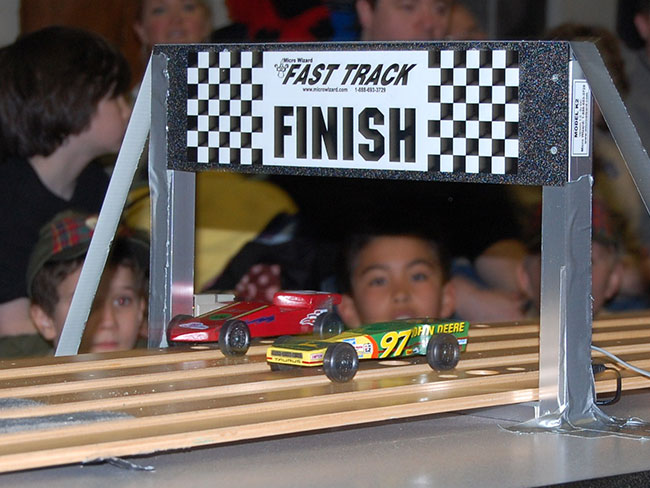 Pinewood Derby Car Stand Kit....Fun Project For Your Scouts!...Easy To Do! 