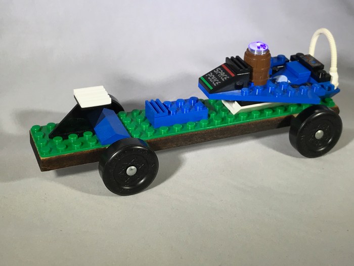 photos-of-lego-themed-pinewood-derby-cars-scout-life-magazine