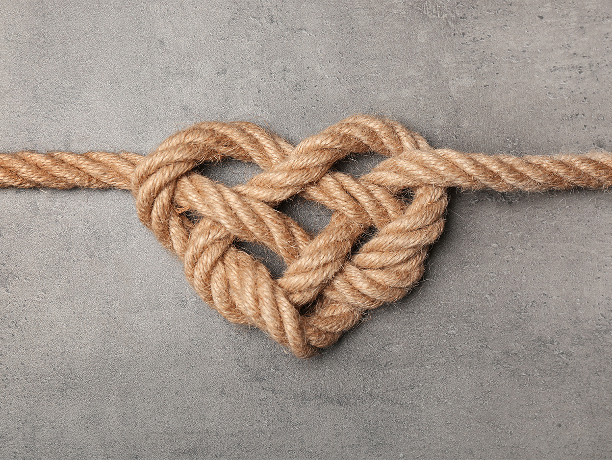 How to Tie a Heart-Shaped Knot for Valentine's Day – Scout Life