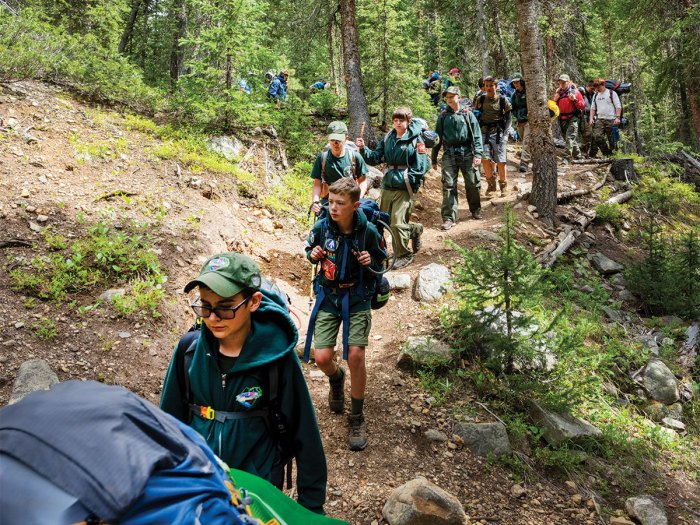 At 10,000 Feet, Scouts Adjust to Backpacking in the Mountains