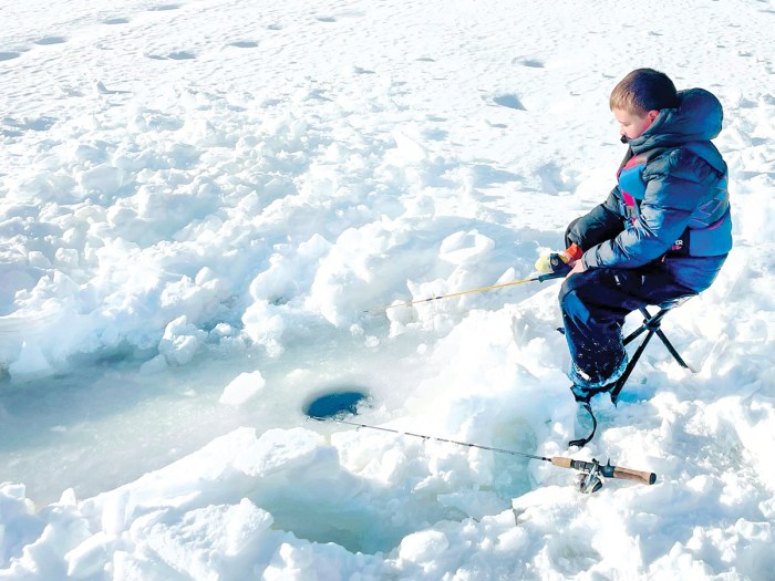 Why are tackles different for ice fishing versus summer/open water