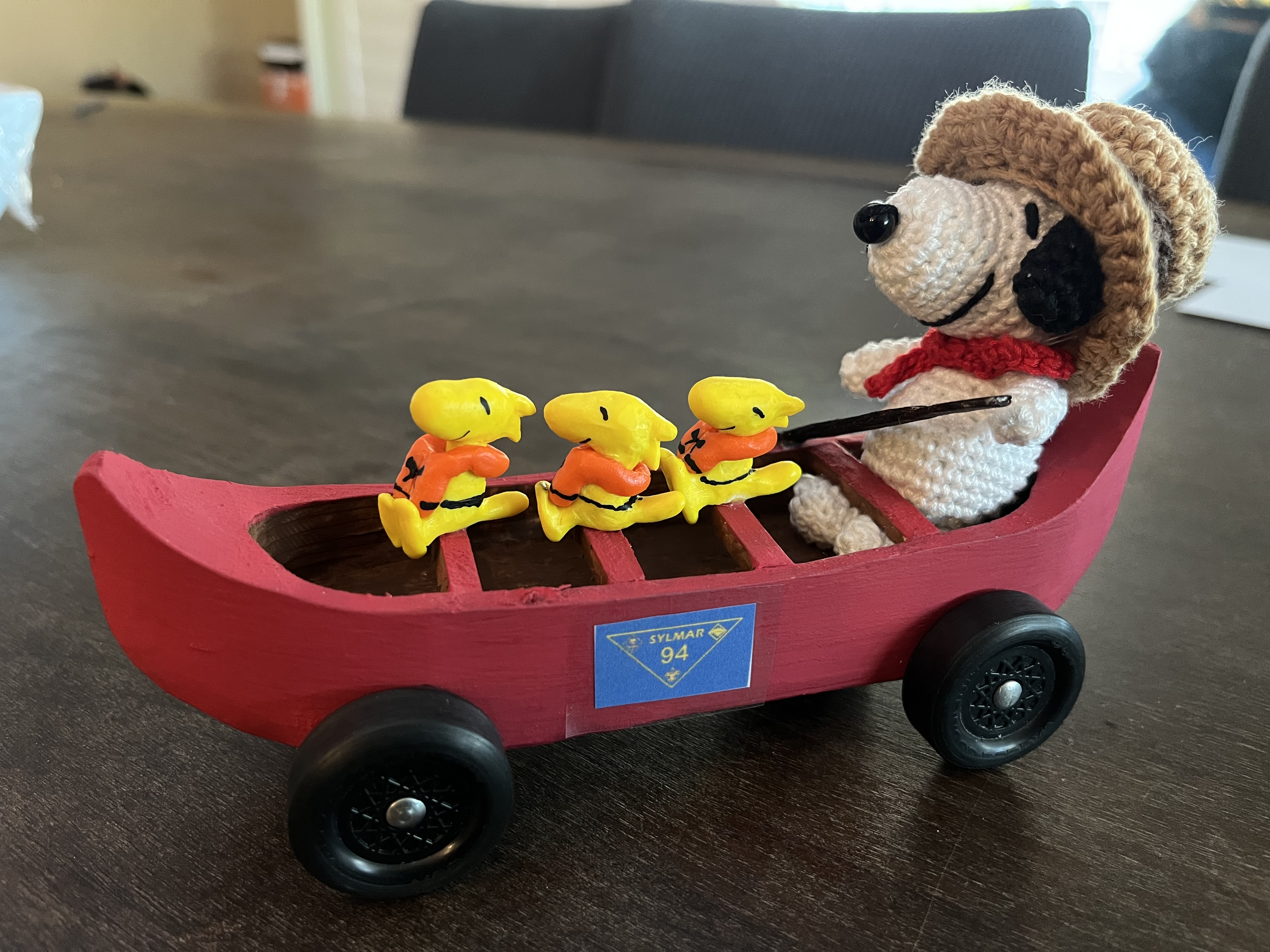 Snoopy goes canoeing