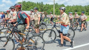 scouts walk across the border after bicycling across north carolina