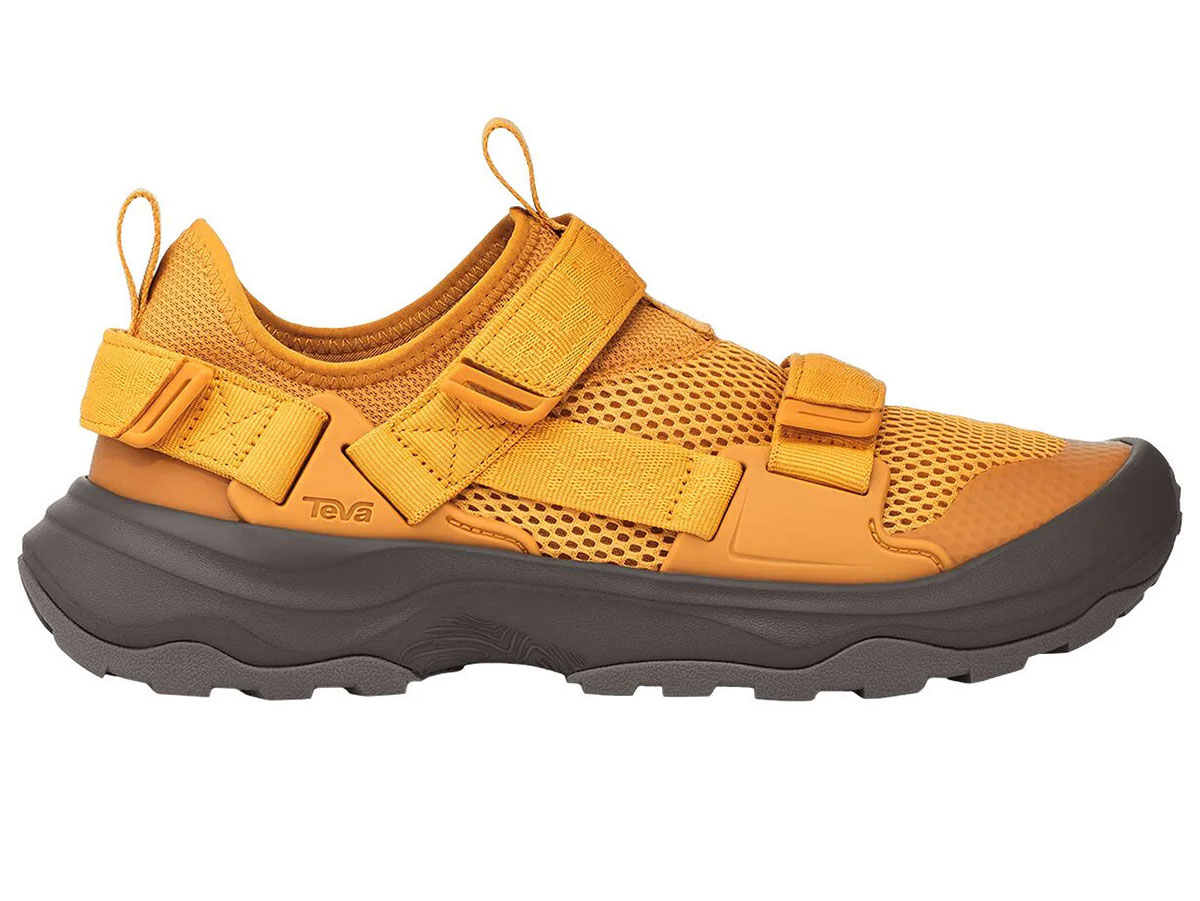 What Kind of Footwear for Whitewater Rafting?