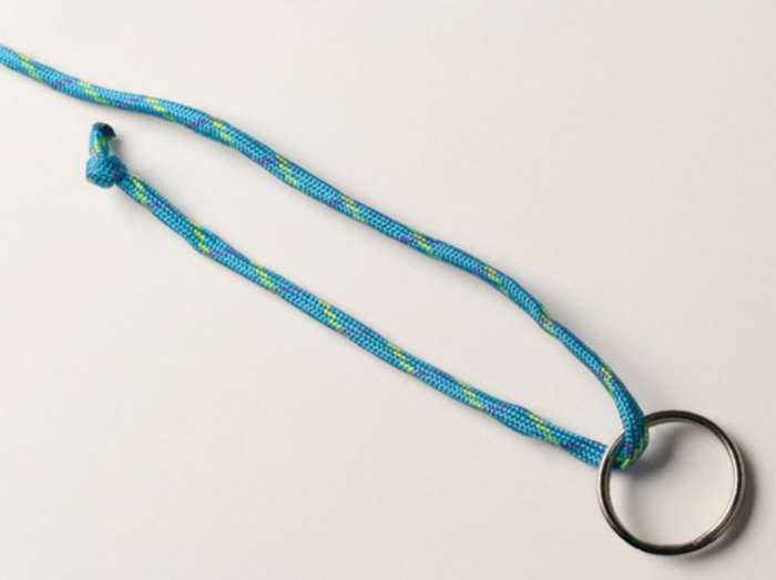 step 1 of paracord key chain project